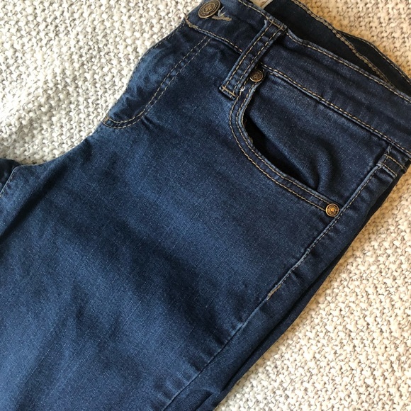 Jeans - Picture 2 of 2